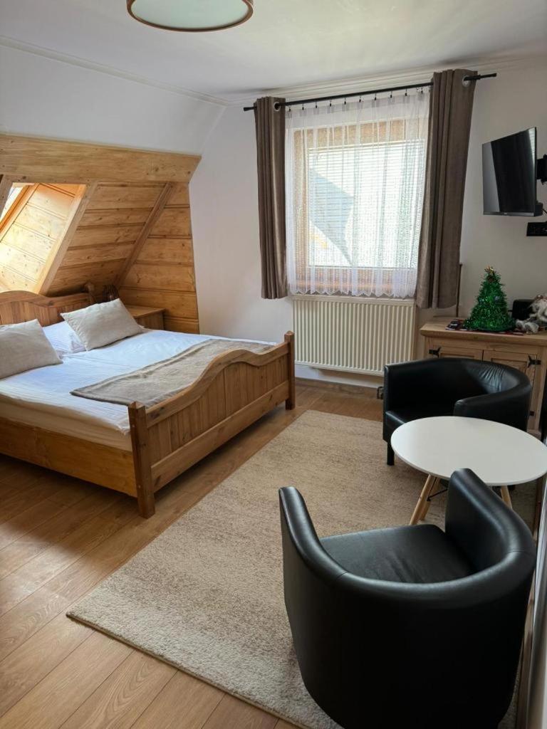 Apartamenty I Pokoje Krupowki Tuz Tuz Zakopane Rum bild